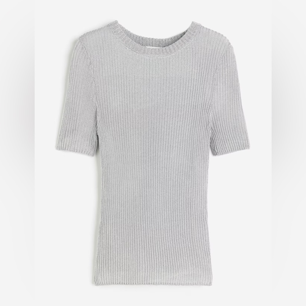 H & M Silver Ribbed Knit Top. Short Sleeve. Size Medium.